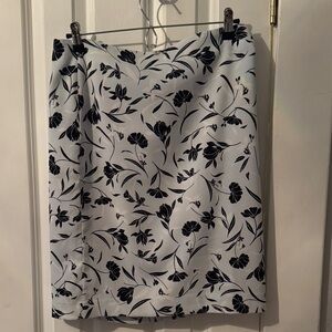 Ann Taylor Factory Black Floral Pencil Skirt